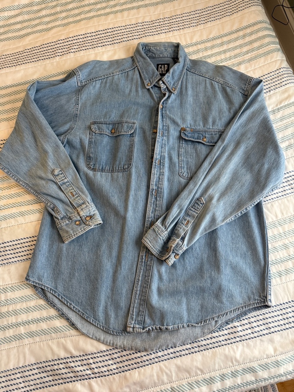 GAP Men’s Light Blue Denim Button-Down Shirt